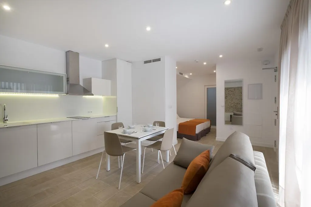 Apartamentos Maier كاديز