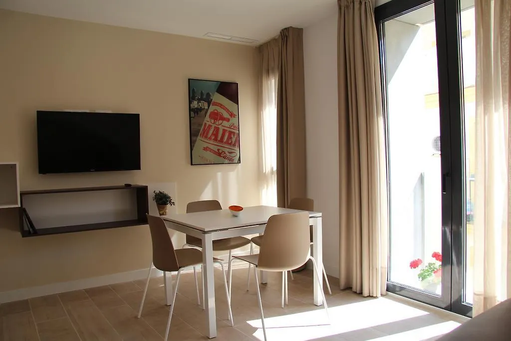 Apartamentos Maier كاديز
